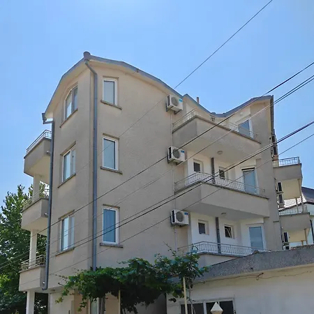 Гостьовий будинок Krasi 3*